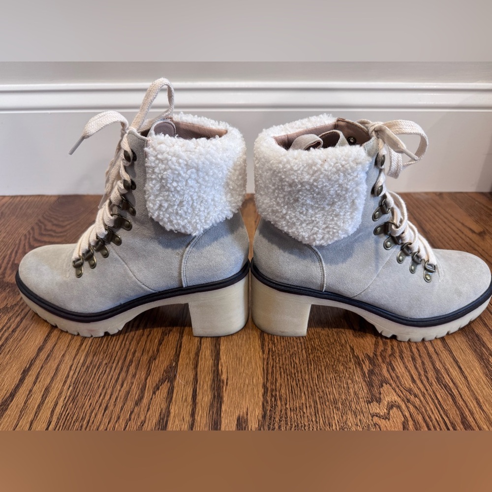 Women's Gray Shearling Lace-Up Boots